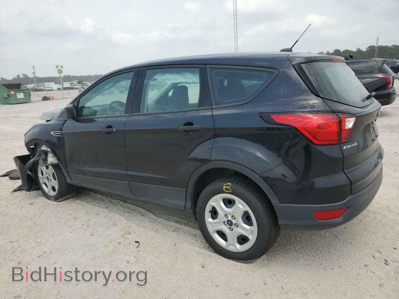2019 FORD ESCAPE - VIN: 1FMCU0F7XKUB85820 - Фото 2