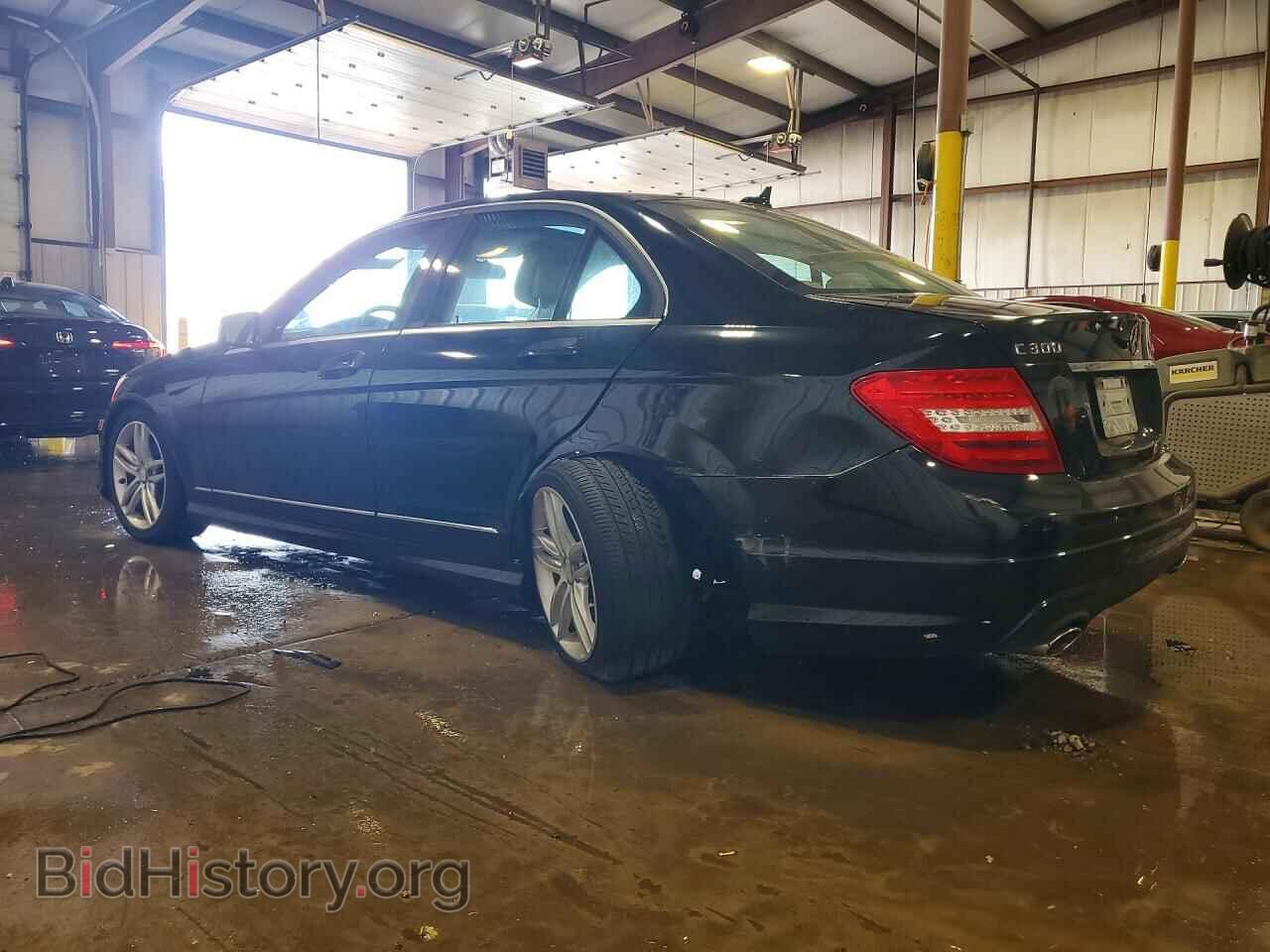 2012 MERCEDES-BENZ C-CLASS - VIN: WDDGF8BB2CF874867 - Фото 2