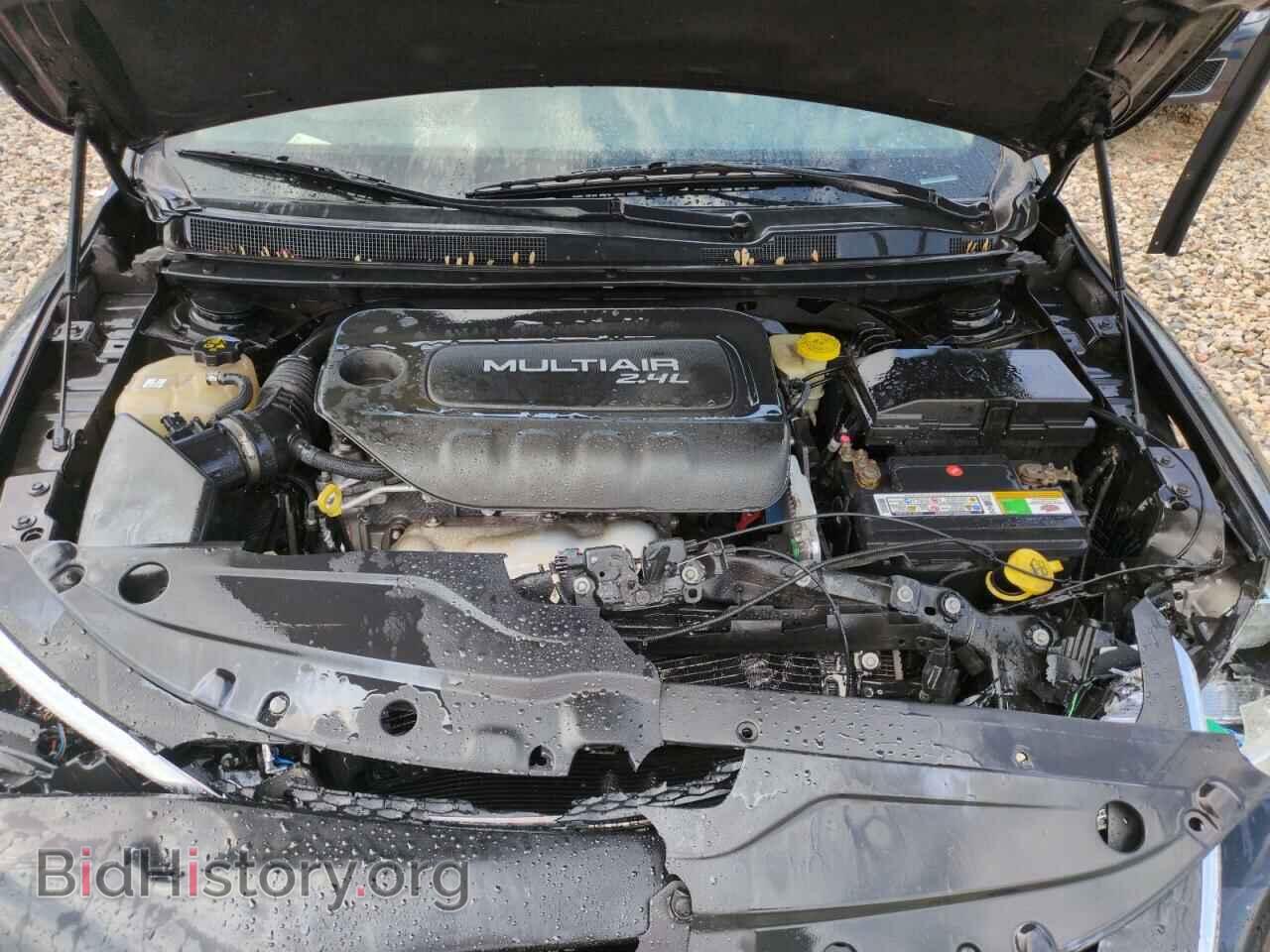 2016 CHRYSLER 200 - VIN: 1C3CCCAB3GN120981 - Фото 11