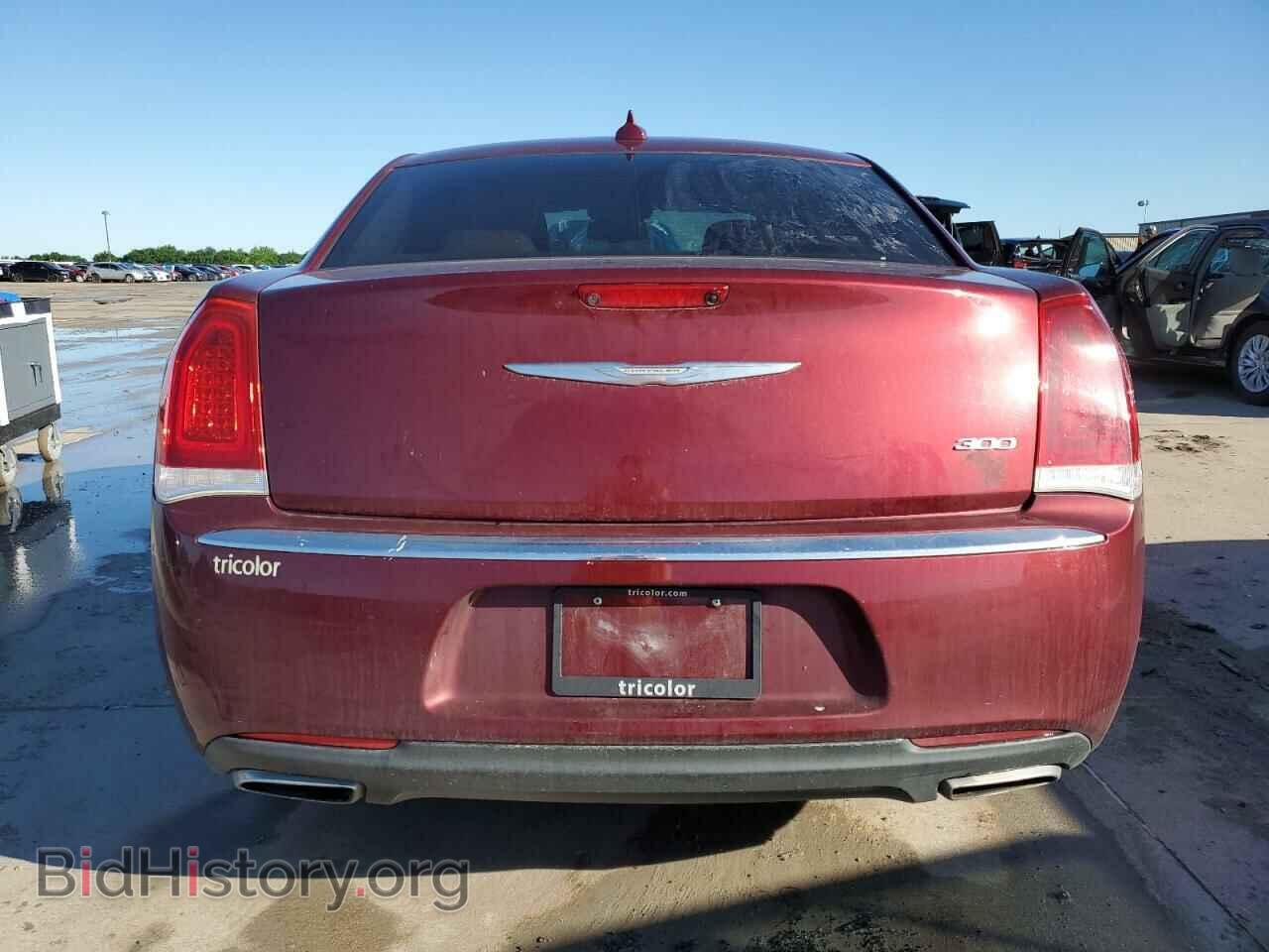 2016 CHRYSLER 300 - VIN: 2C3CCAAG1GH224281 - Фото 6