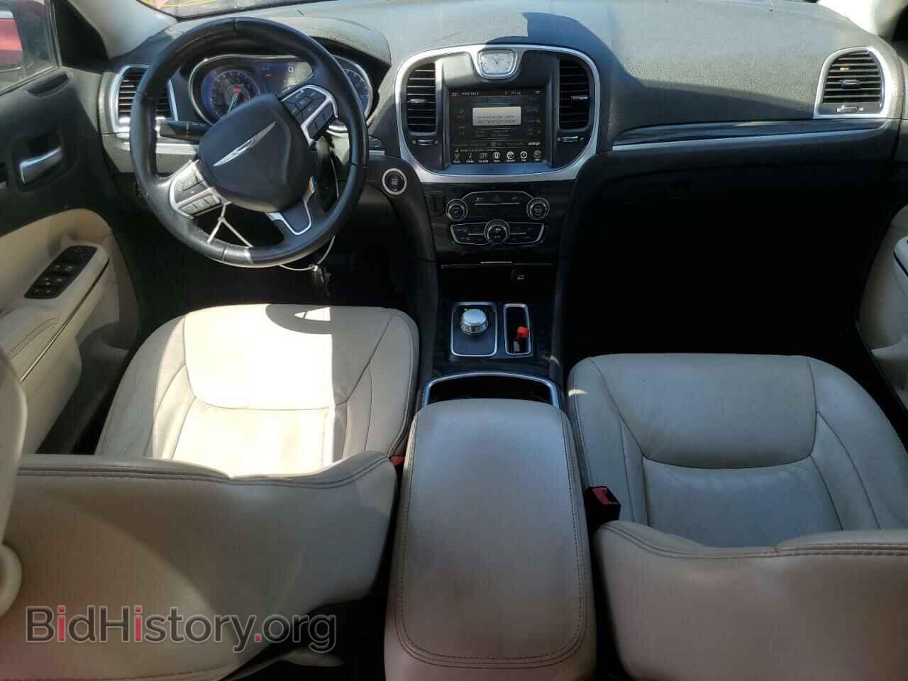 2016 CHRYSLER 300 - VIN: 2C3CCAAG1GH224281 - Фото 8
