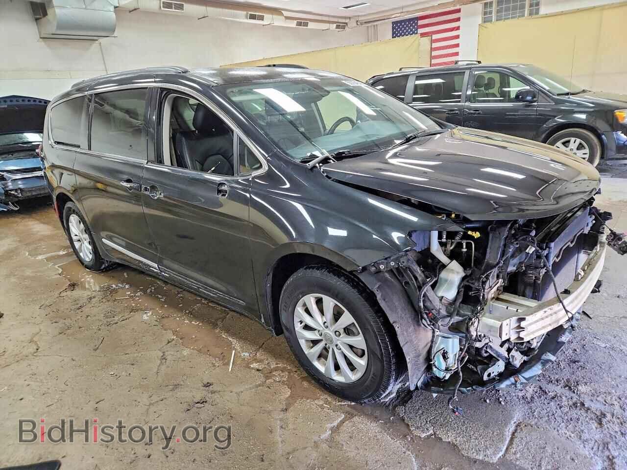 2017 CHRYSLER PACIFICA - VIN: 2C4RC1BGXHR811756 - Фото 4