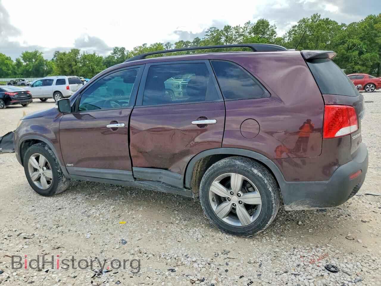 2013 KIA SORENTO - VIN: 5XYKUDA22DG316911 - Фото 2