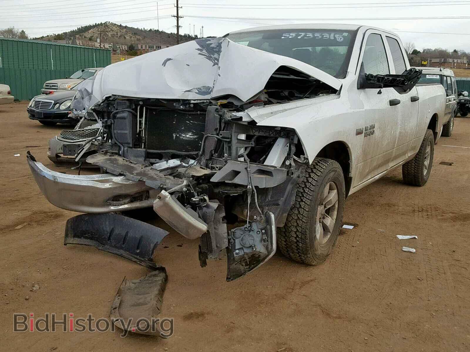 2018 RAM 1500 ST - VIN: 1C6RR7FT4JS208693 - Фото 2