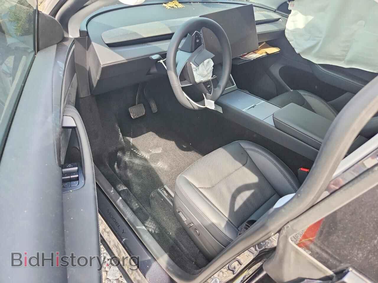 2026 TESLA MODEL Y - VIN: 7SAYGDEE9TF372682 - Photo 8
