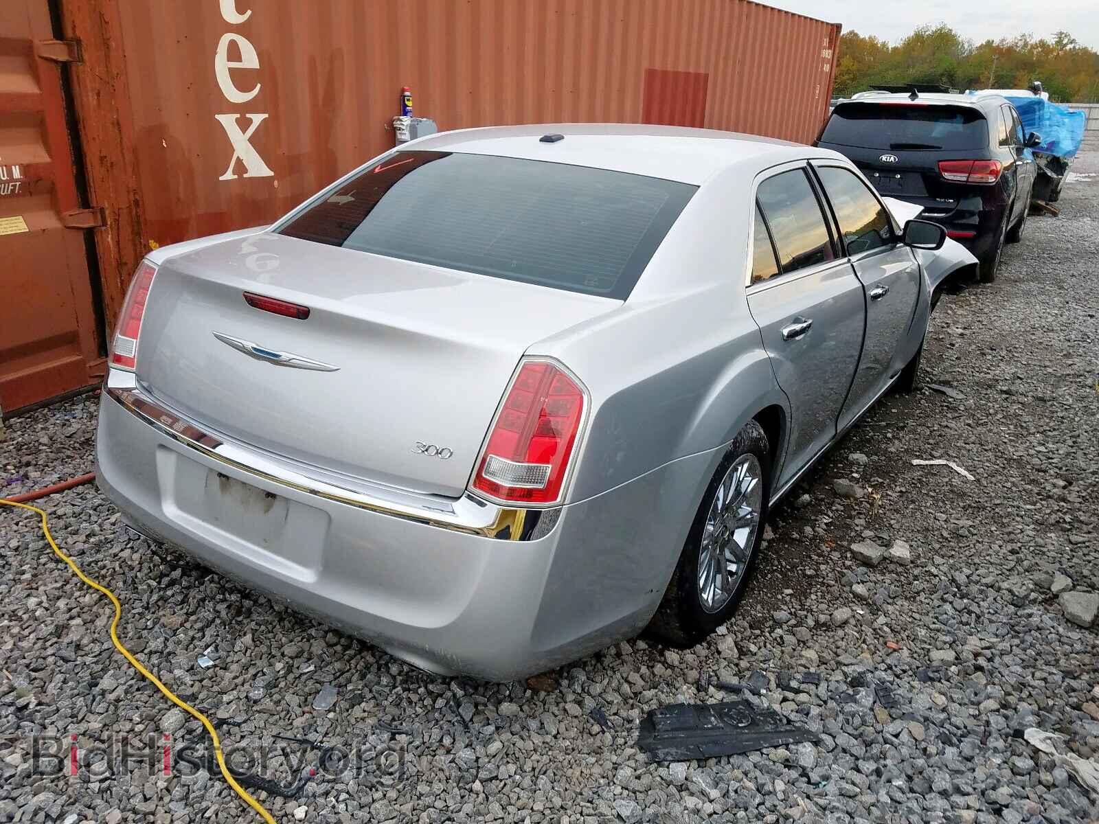 2012 CHRYSLER 300 - VIN: 2C3CCACG5CH251233 - Photo 4