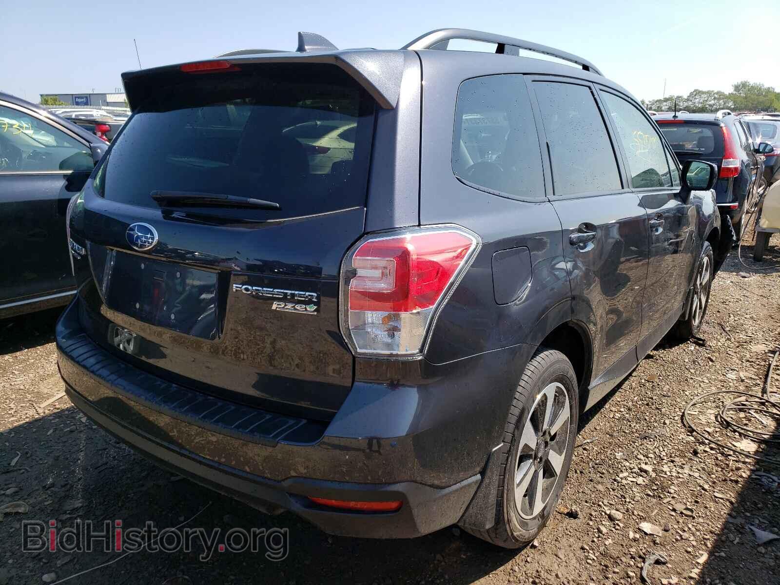 2017 SUBARU FORESTER - VIN: JF2SJAEC5HH526377 - Фото 4