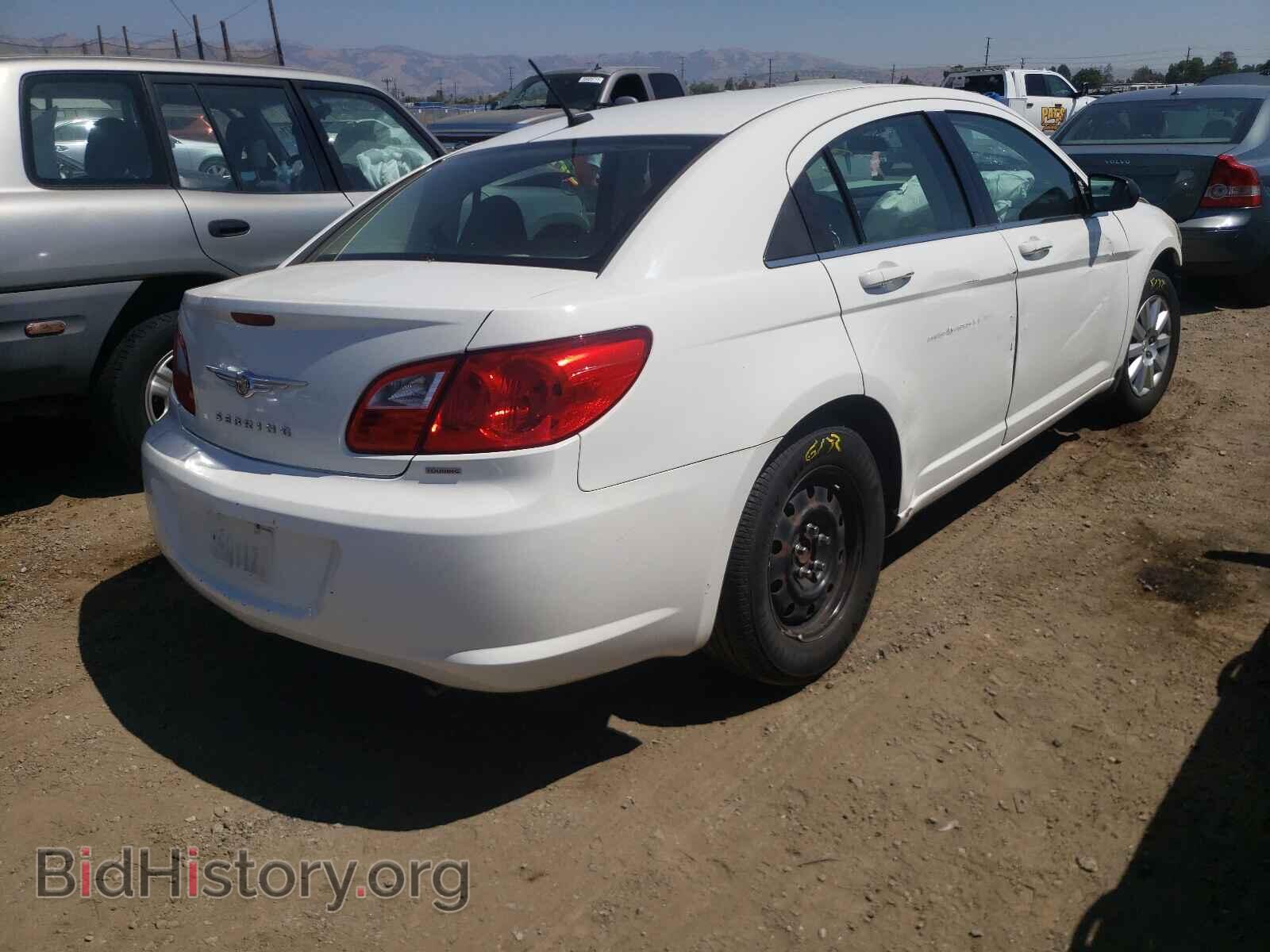 2010 CHRYSLER SEBRING - VIN: 1C3CC4FB2AN236727 - Фото 4