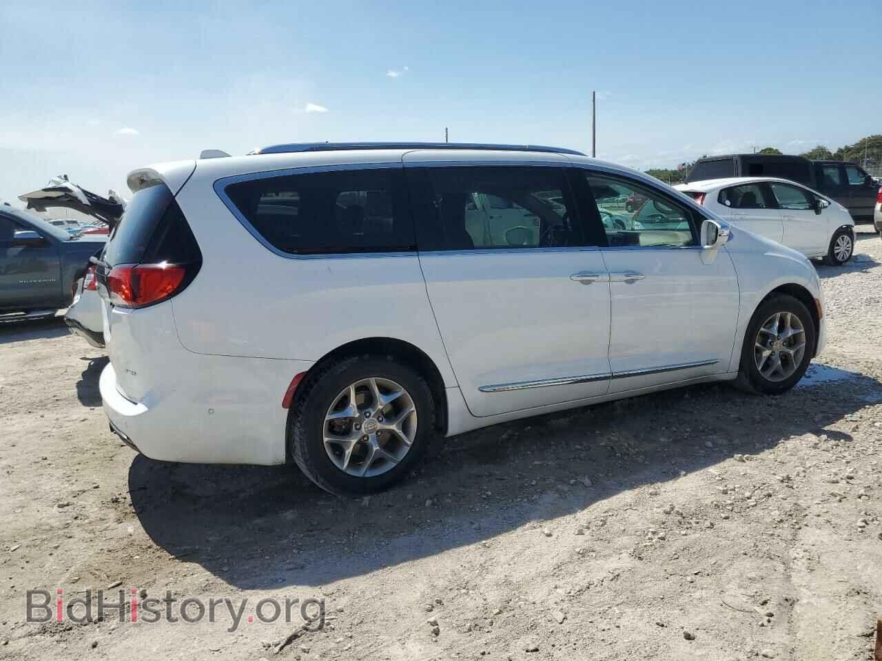2017 CHRYSLER PACIFICA - VIN: 2C4RC1GG9HR504572 - Фото 3