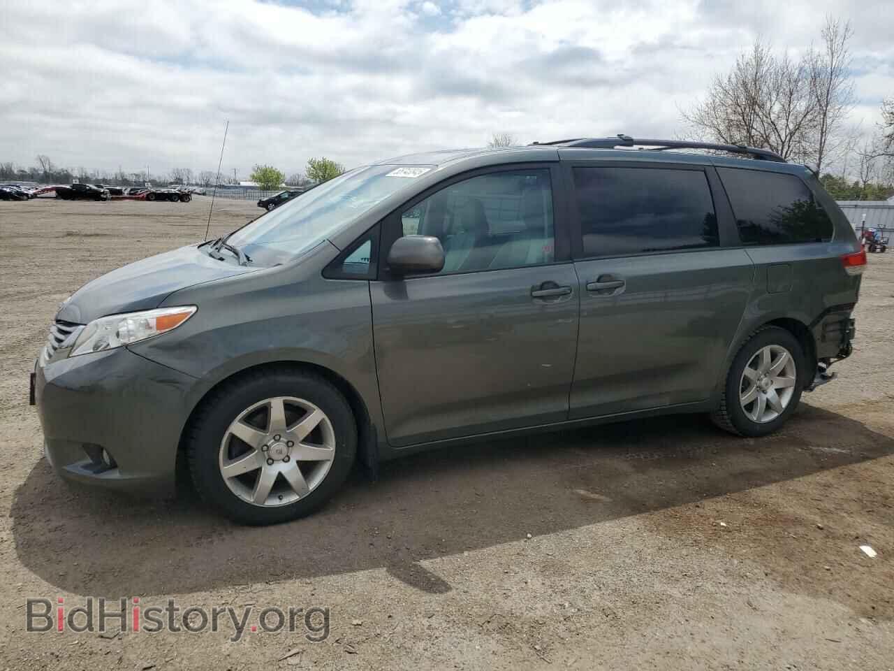 Photo 5TDYK3DCXDS347440 - TOYOTA All Models 2013