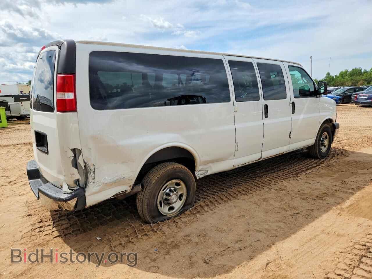 2017 CHEVROLET EXPRESS - VIN: 1GAZGPFGXH1336320 - Photo 3