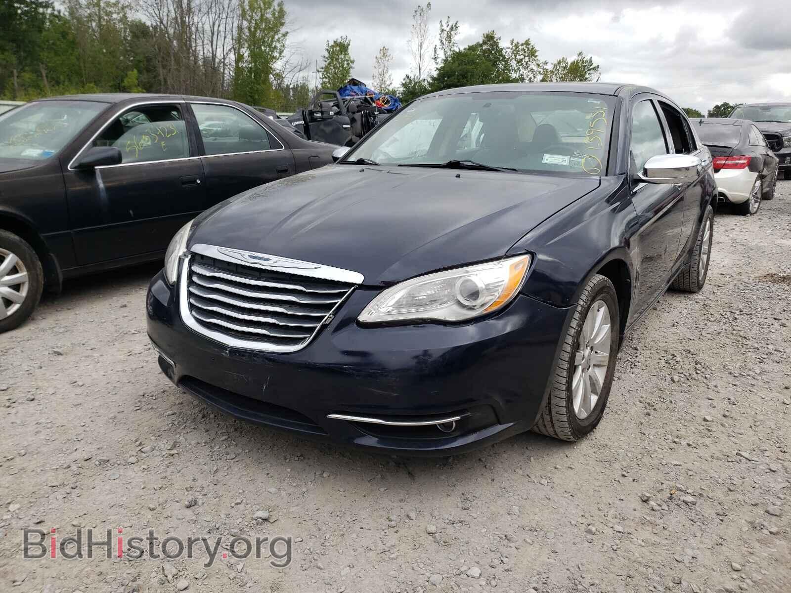 2013 CHRYSLER 200 - VIN: 1C3CCBCG2DN721281 - Photo 2