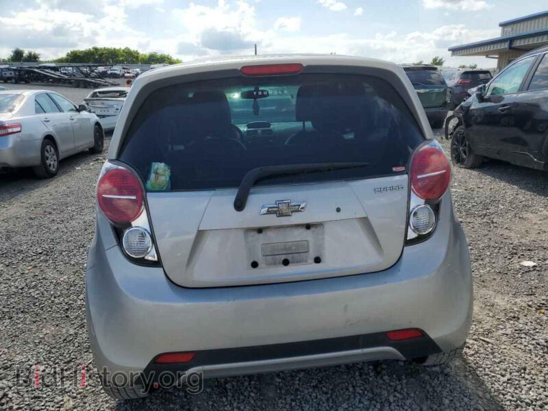 2014 Chevrolet SPARK (VIN KL8CB6S90EC583500) — фото 6 из 12