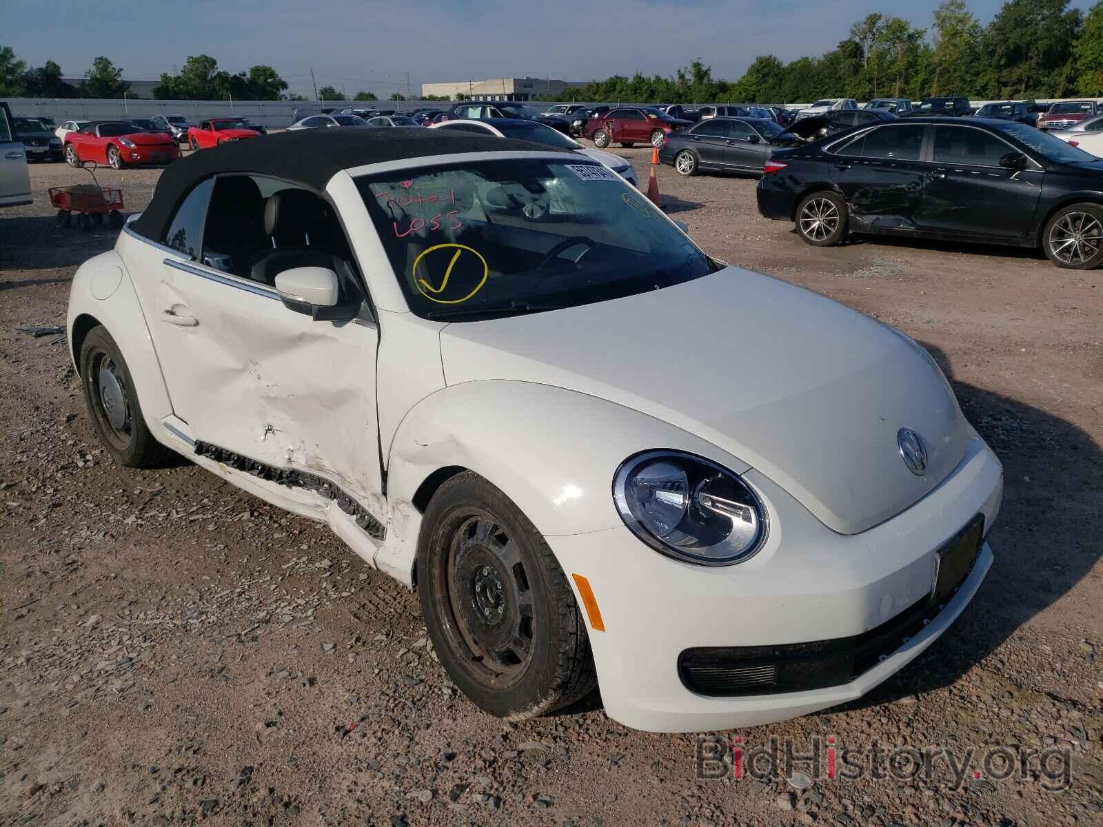 Photo 3VW507AT8GM800198 - VOLKSWAGEN BEETLE 2016