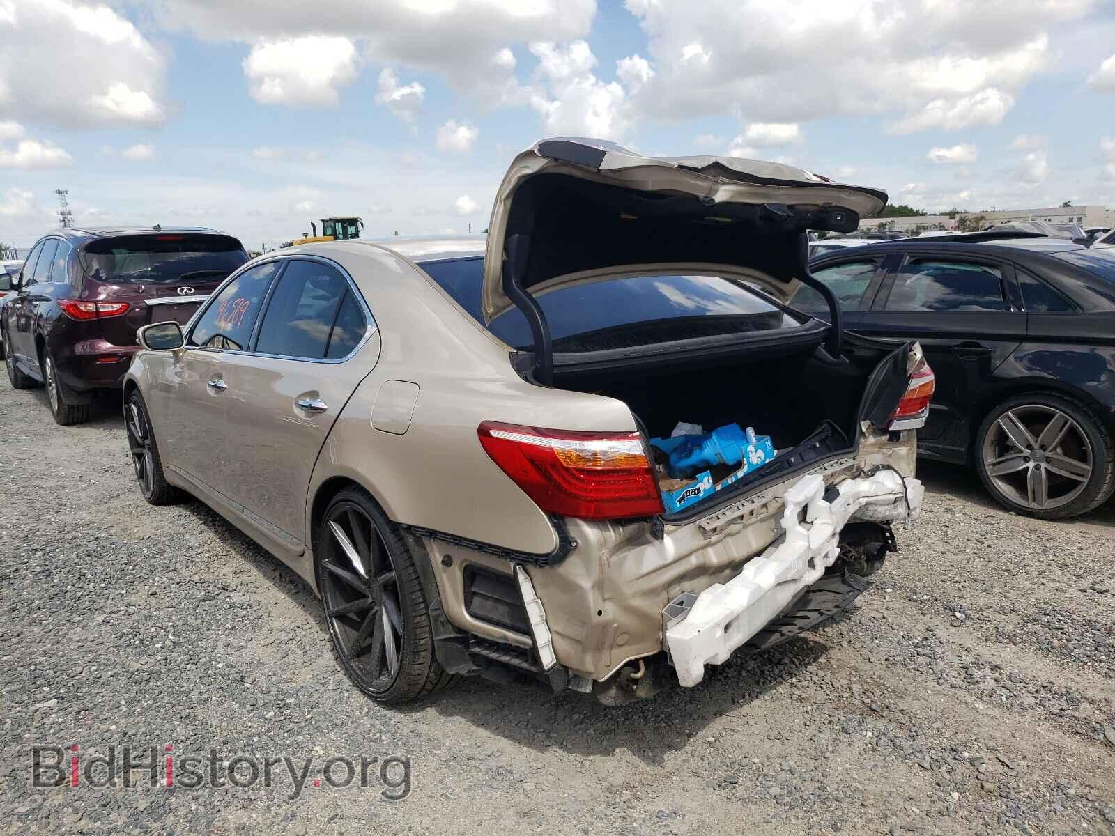 2011 LEXUS LS460 - VIN: JTHBL5EFXB5102467 - Фото 3