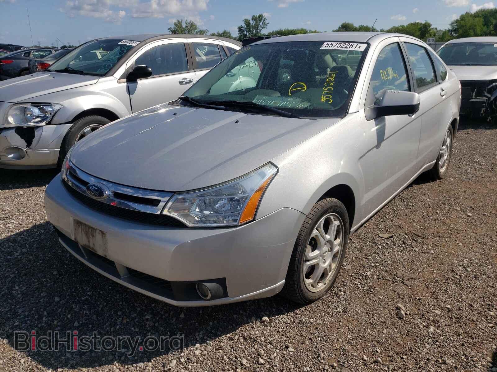 2009 FORD FOCUS - VIN: 1FAHP36N39W198270 - Фото 2