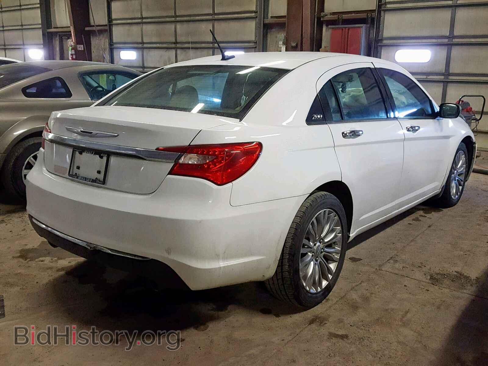 2011 CHRYSLER 200 - VIN: 1C3BC2FG1BN610886 - Фото 4