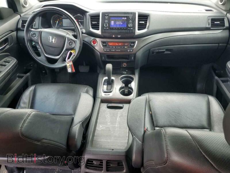 2017 Honda RIDGELINE (VIN 5FPYK2F51HB001058) — photo 8 of 13