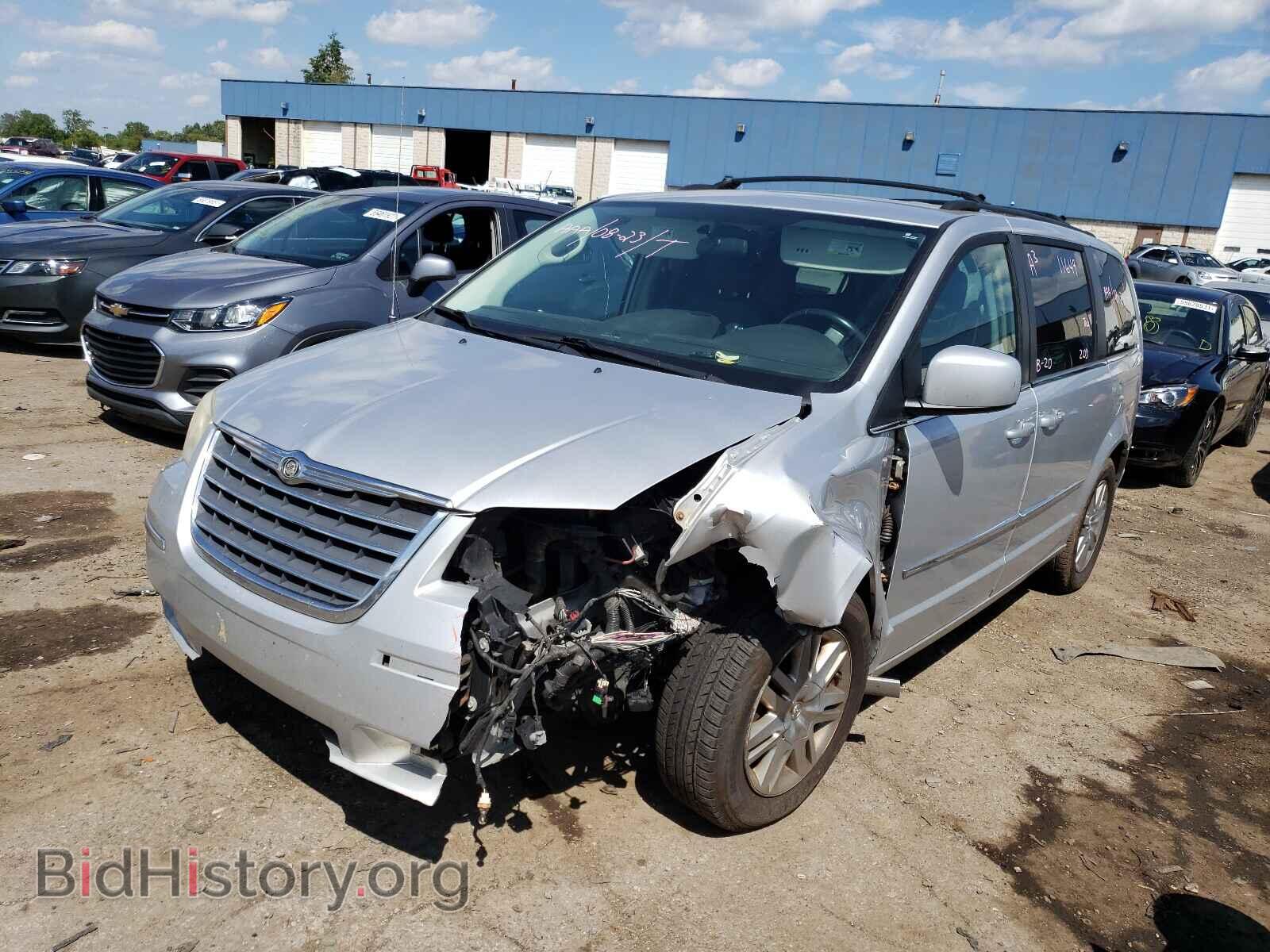 2010 CHRYSLER MINIVAN - VIN: 2A4RR5D17AR299453 - Фото 2