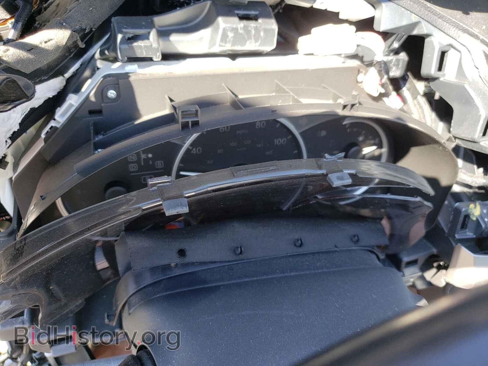 2011 LEXUS CT 200 - VIN: JTHKD5BH6B2018828 - Photo 8