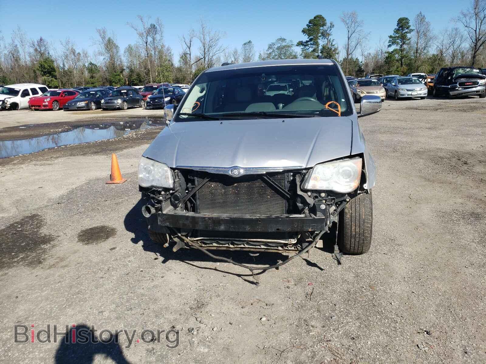 2008 CHRYSLER MINIVAN - VIN: 2A8HR64X18R127773 - Photo 9