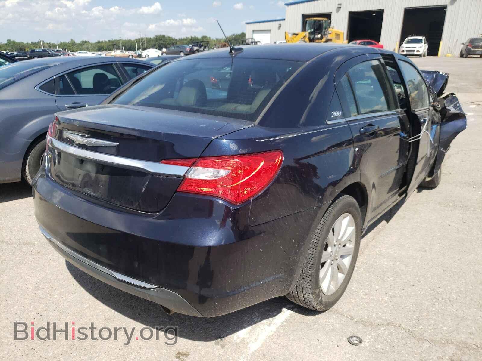 2011 CHRYSLER 200 - VIN: 1C3BC1FGXBN553209 - Фото 4