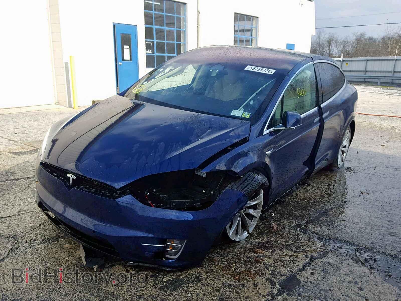 2018 TESLA MODEL X - VIN: 5YJXCDE2XJF122813 - Photo 2