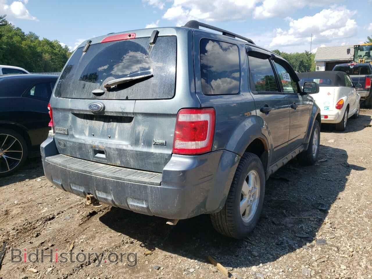 2011 FORD ESCAPE - VIN: 1FMCU9DG3BKB17359 - Фото 4