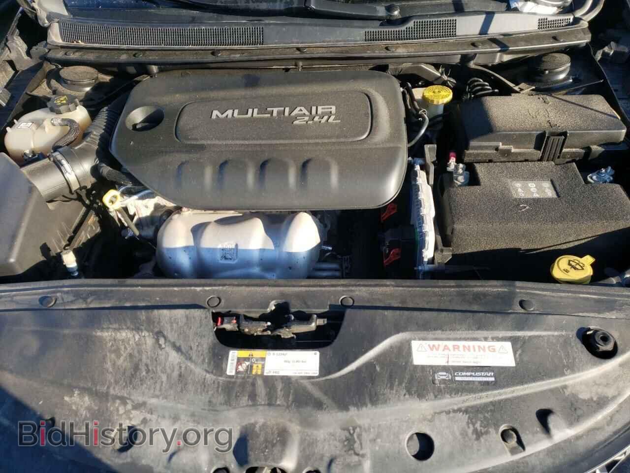 2016 CHRYSLER 200 - VIN: 1C3CCCBB5GN139241 - Фото 7