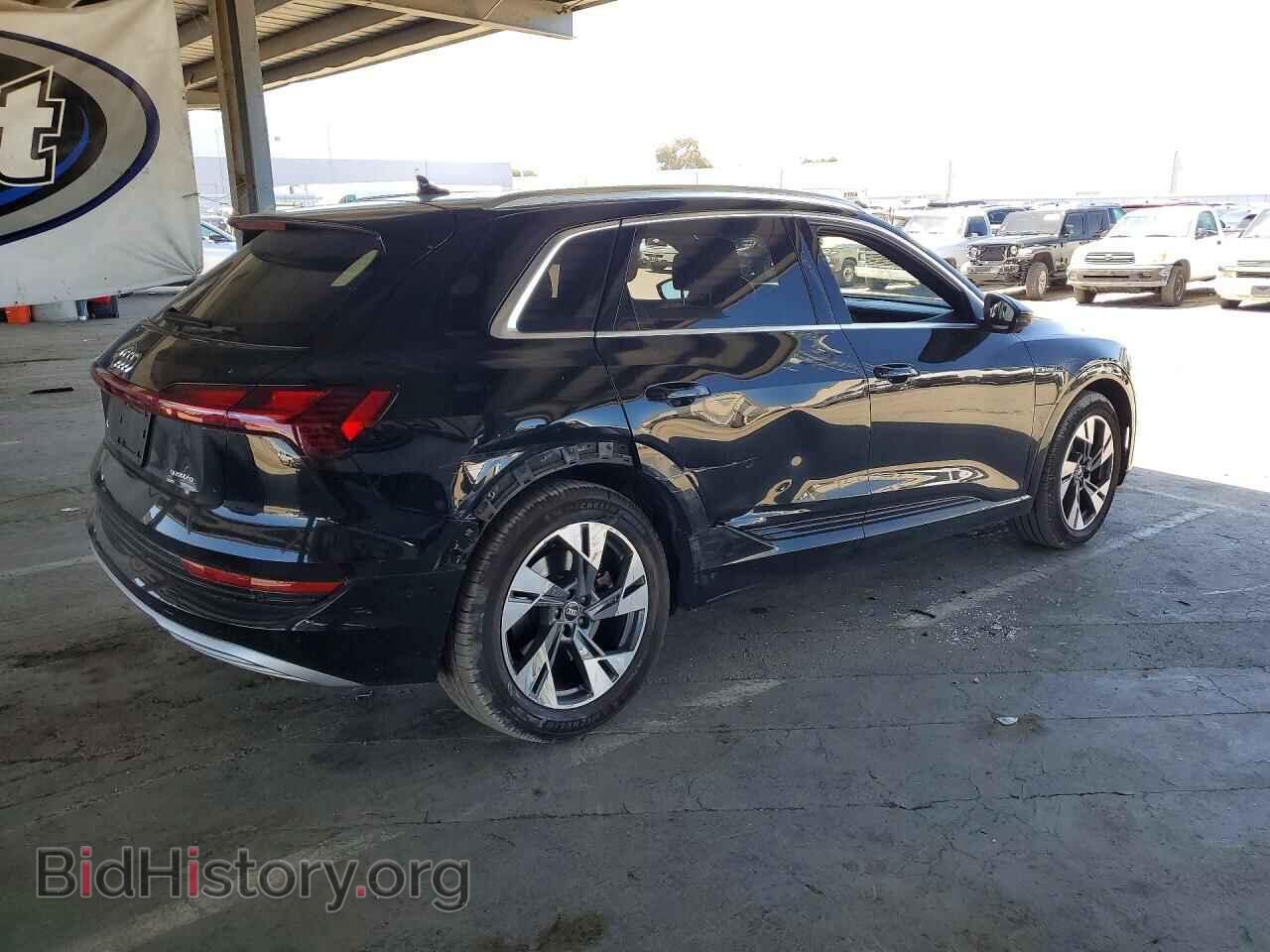 2021 AUDI E-TRON - VIN: WA1VAAGE0MB033630 - Фото 3
