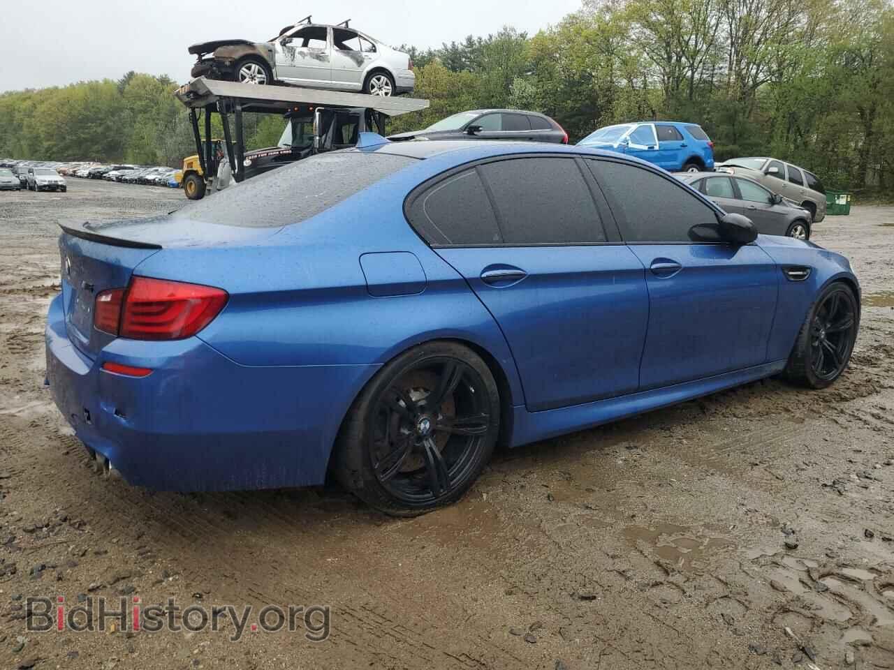 2013 BMW M5 - VIN: WBSFV9C58DC772945 - Фото 3