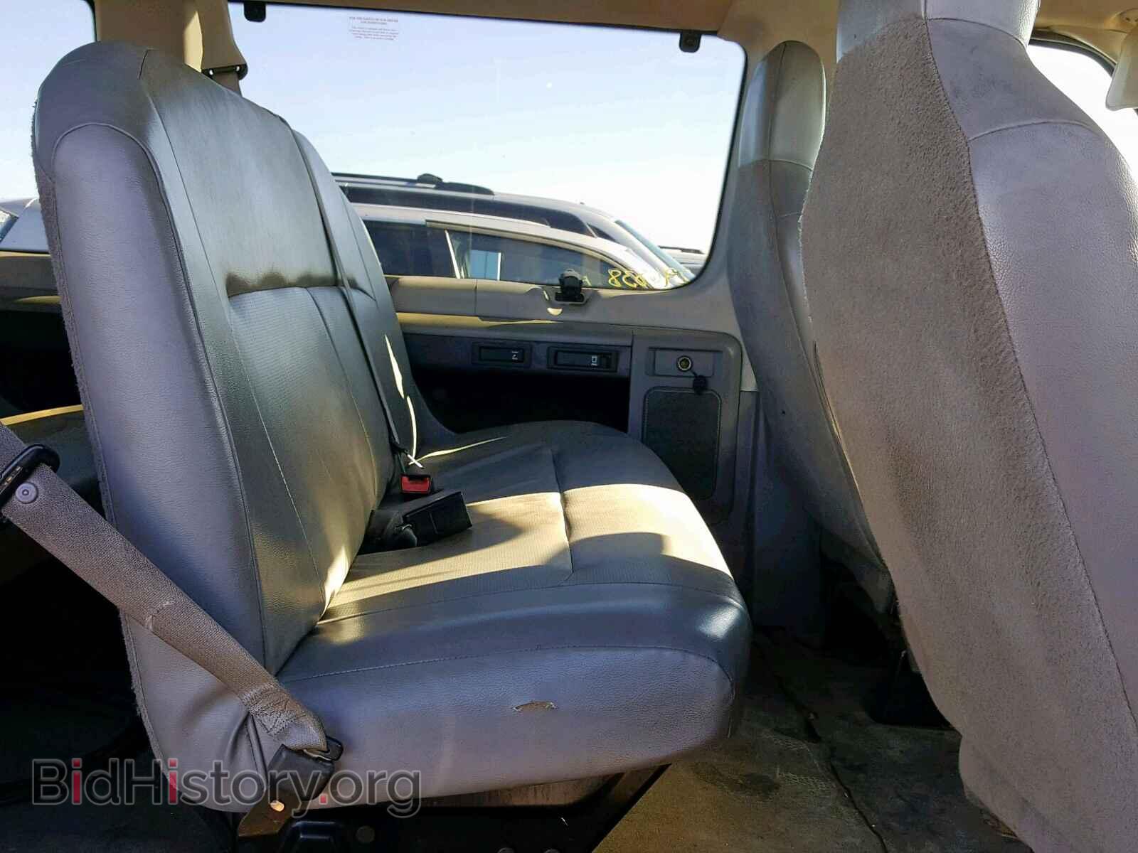 2011 FORD ECONOLINE - VIN: 1FBNE3BL6BDA70408 - Photo 6