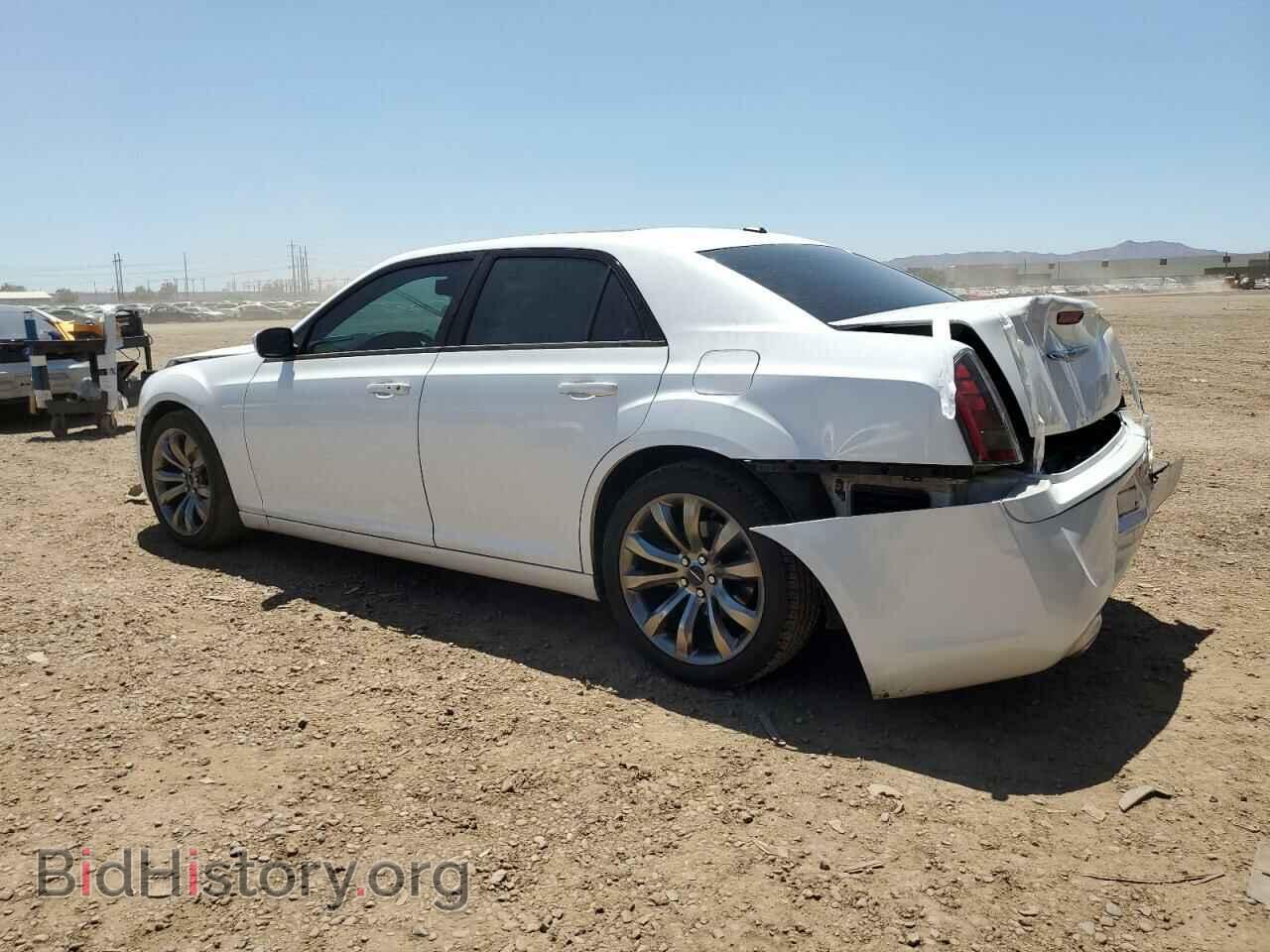 2014 CHRYSLER 300 - VIN: 2C3CCABGXEH340364 - Фото 2