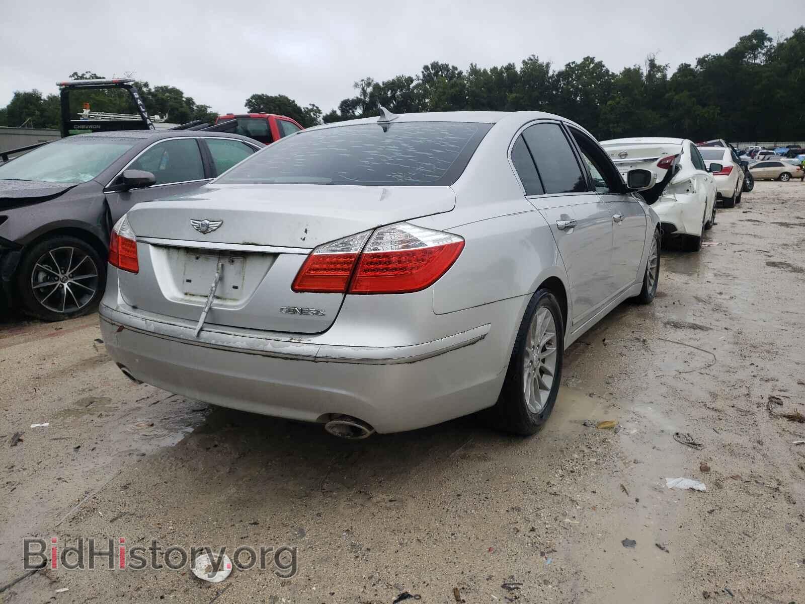 2010 HYUNDAI GENESIS - VIN: KMHGC4DE5AU086155 - Фото 4