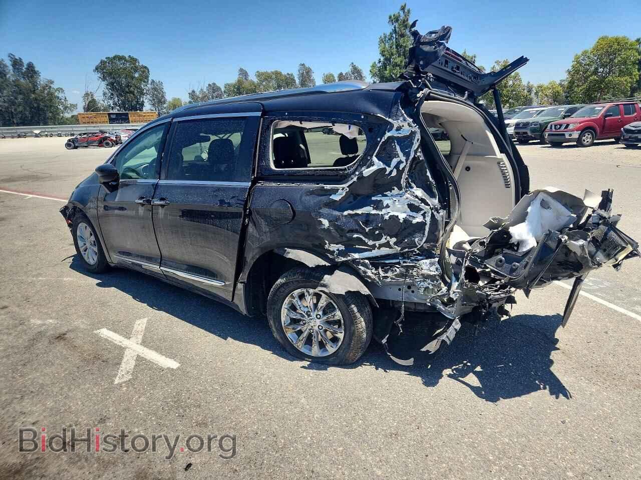 2019 CHRYSLER PACIFICA - VIN: 2C4RC1BGXKR665463 - Photo 2