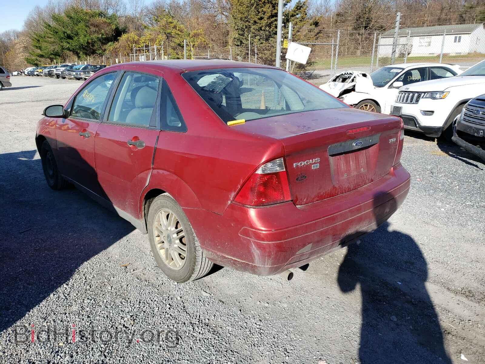 2005 FORD FOCUS - VIN: 1FAFP34N35W305984 - Фото 3