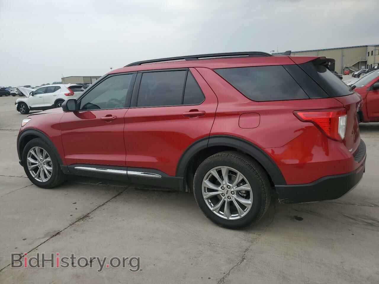 2021 FORD EXPLORER - VIN: 1FMSK7DH0MGA40194 - Photo 2