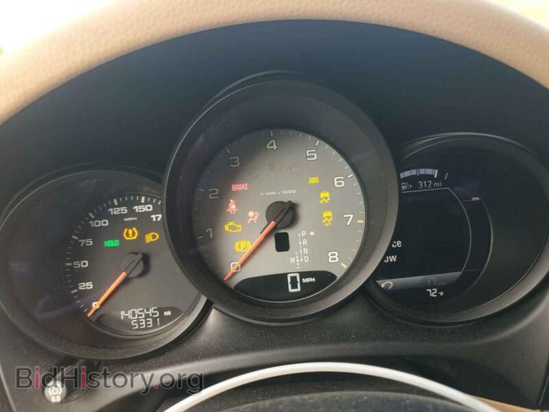 2016 Porsche MACAN (VIN WP1AB2A58GLB55617) — photo 9 of 13