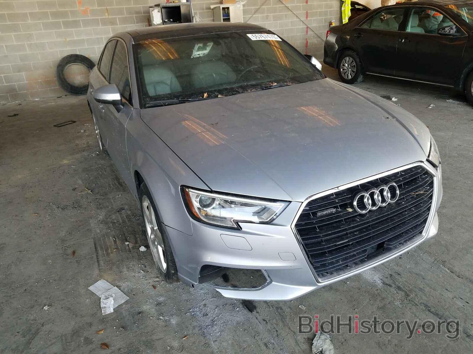 Photo WAUBEGFFXK1017462 - AUDI A3 2019