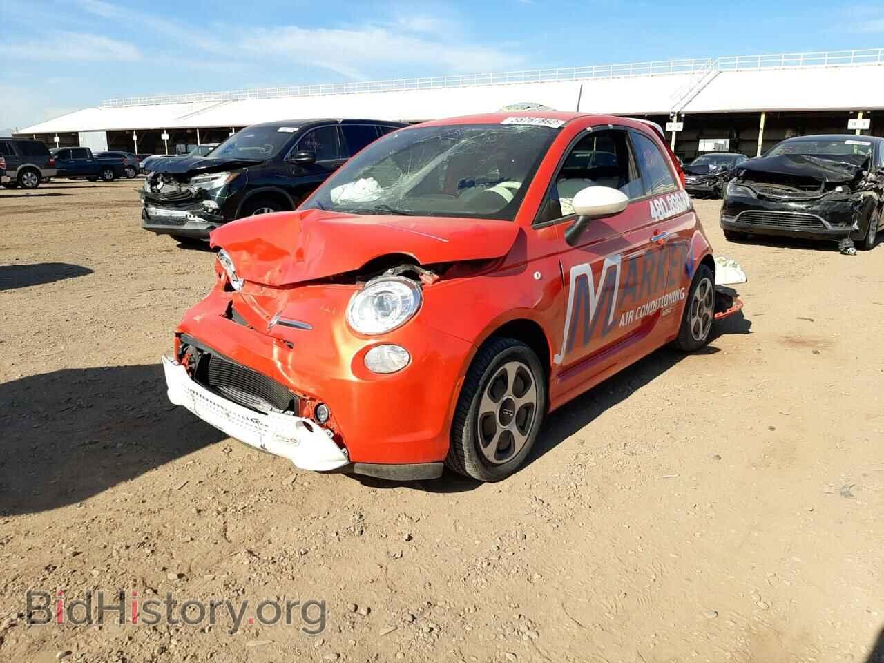 2017 FIAT 500 - VIN: 3C3CFFGE5HT600712 - Фото 2