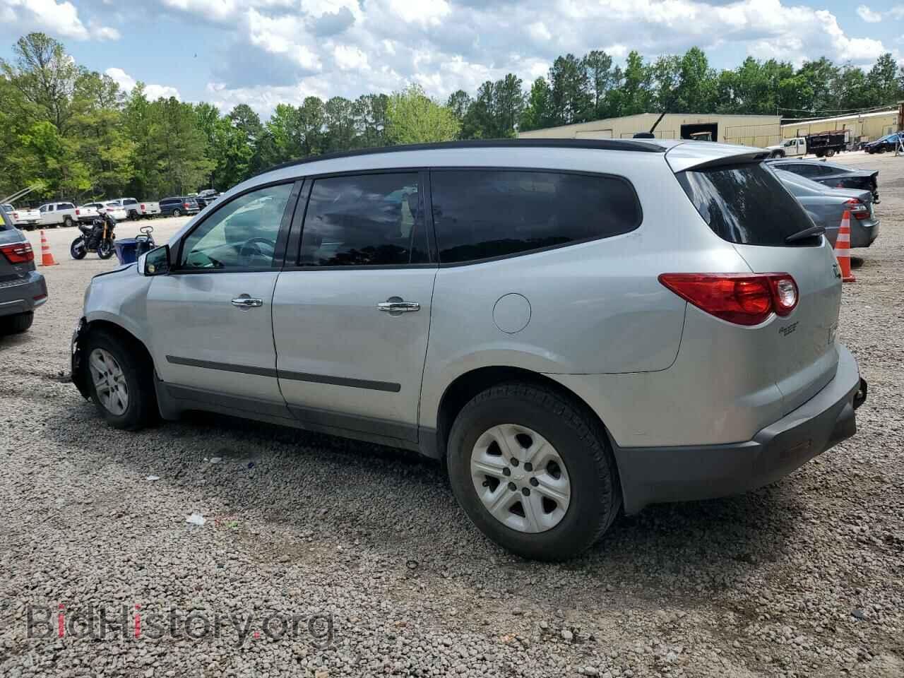 2012 CHEVROLET TRAVERSE - VIN: 1GNKRFED6CJ401569 - Фото 2