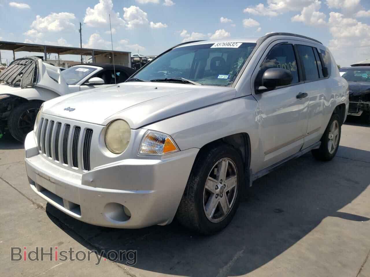 2008 JEEP COMPASS - VIN: 1J8FT47W88D529390 - Фото 2