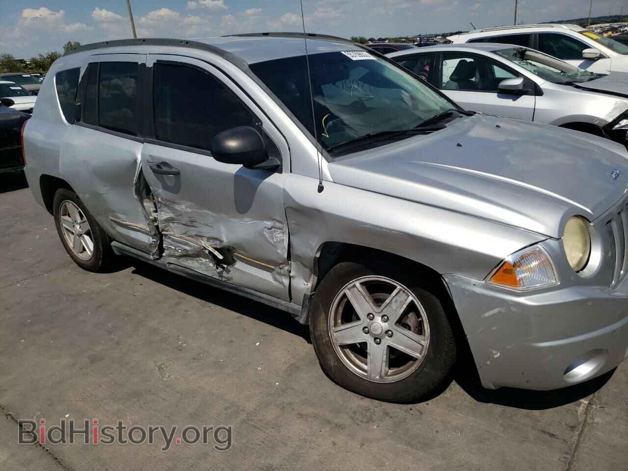 2008 JEEP COMPASS - VIN: 1J8FT47W88D529390 - Фото 9
