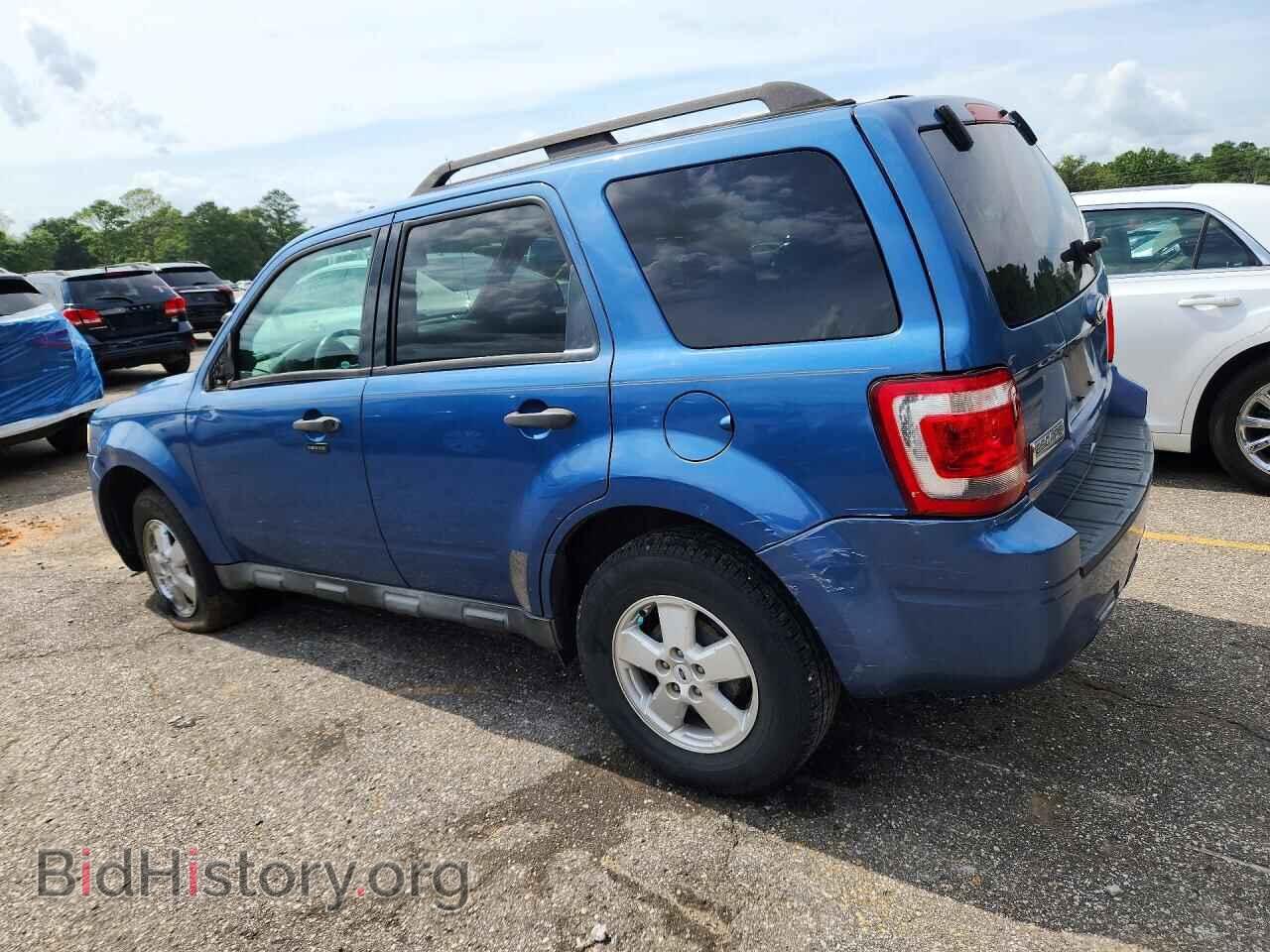 2010 FORD ESCAPE - VIN: 1FMCU0D70AKB00920 - Фото 2