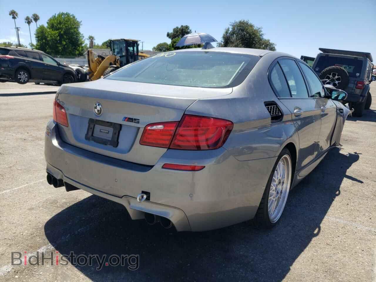 2013 BMW M5 - VIN: WBSFV9C53DC773517 - Фото 4