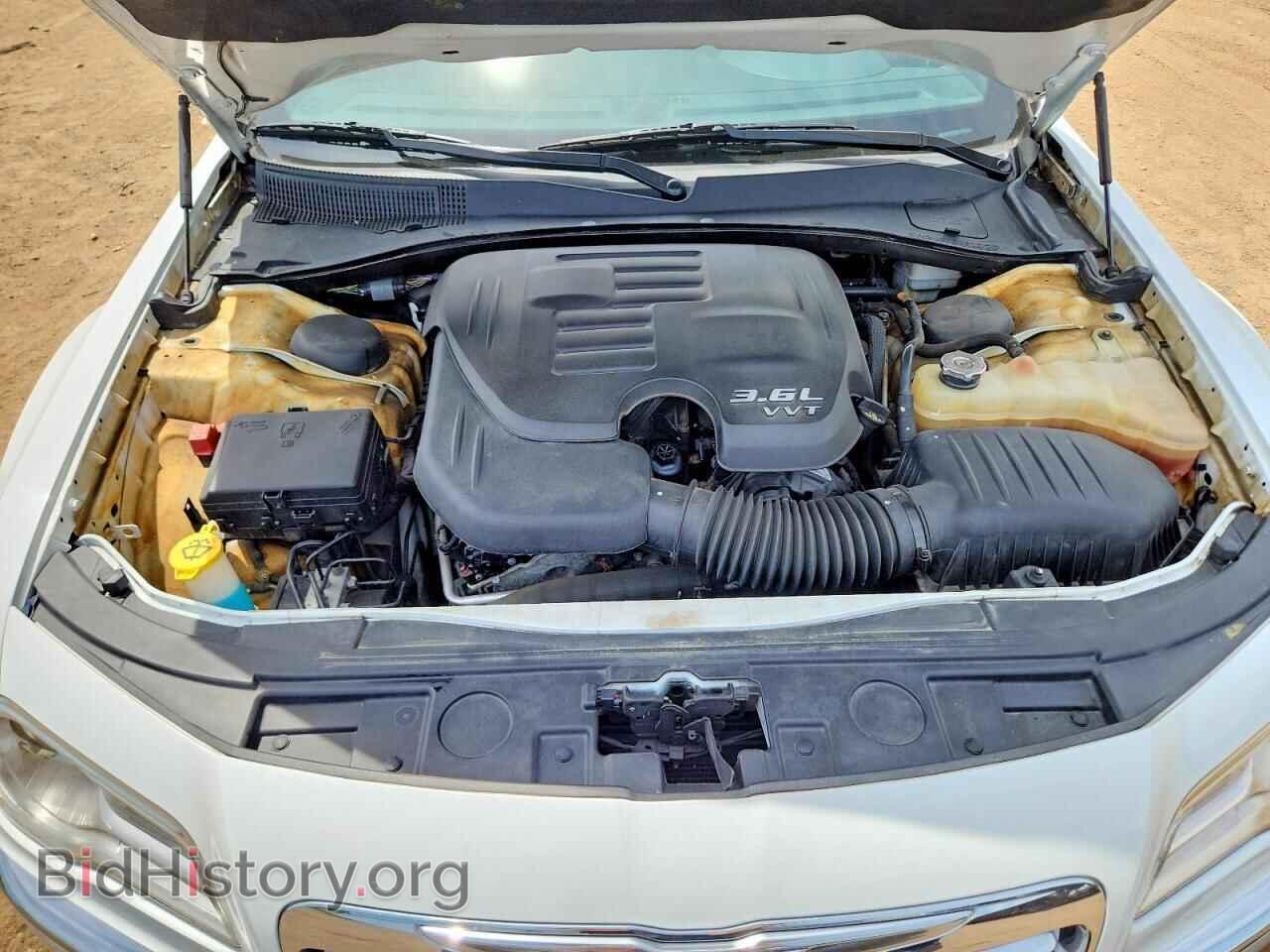 2014 CHRYSLER 300 - VIN: 2C3CCAAG1EH142970 - Фото 11