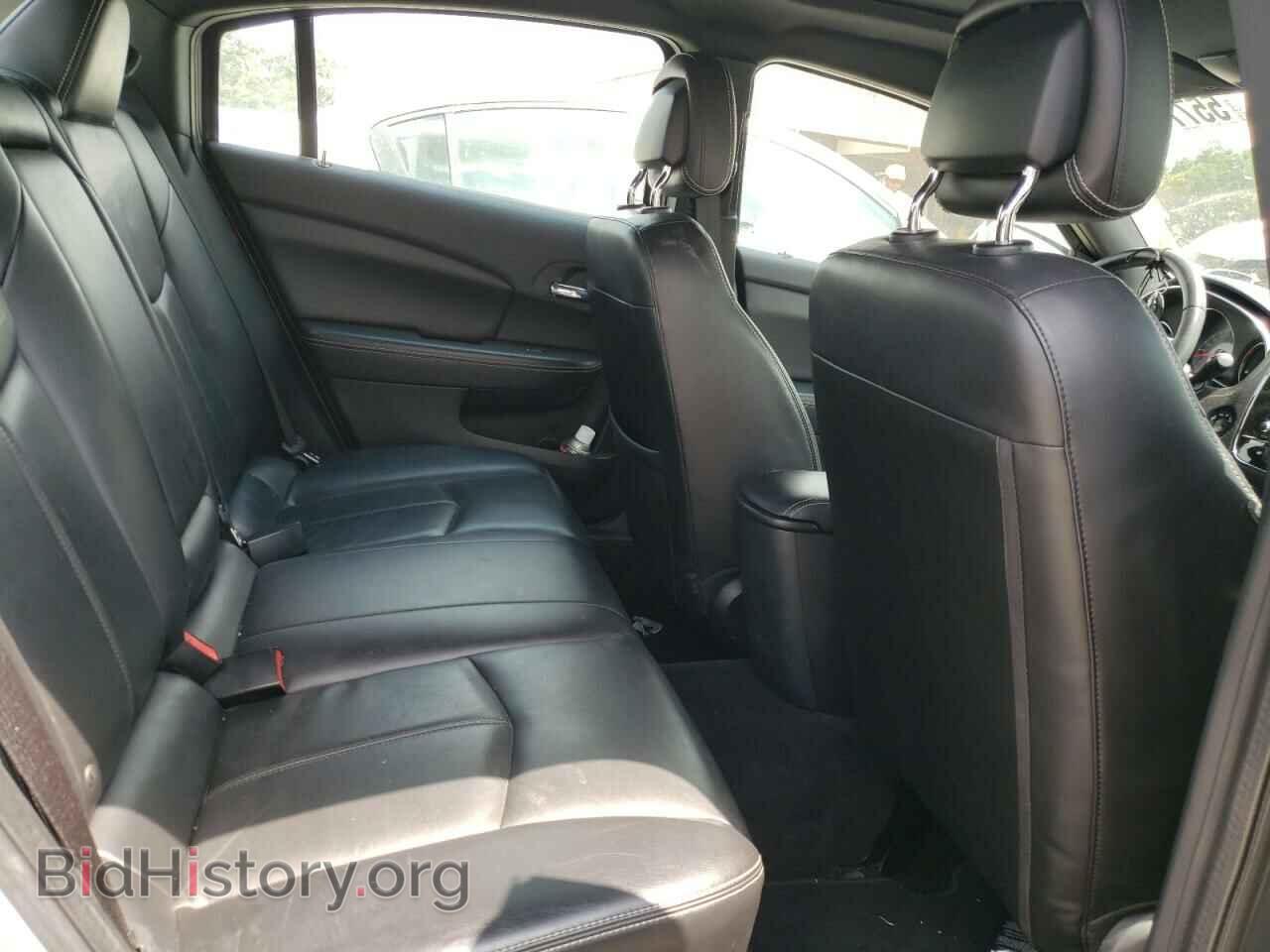 2011 CHRYSLER 200 - VIN: 1C3BC2FB4BN551238 - Photo 6