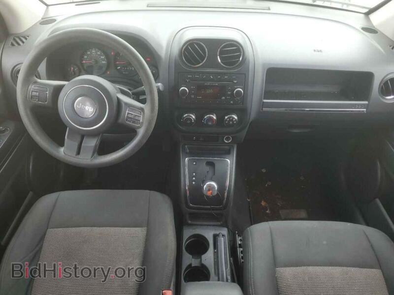 2012 Jeep COMPASS (VIN 1C4NJCBA6CD503555) — photo 8 of 13