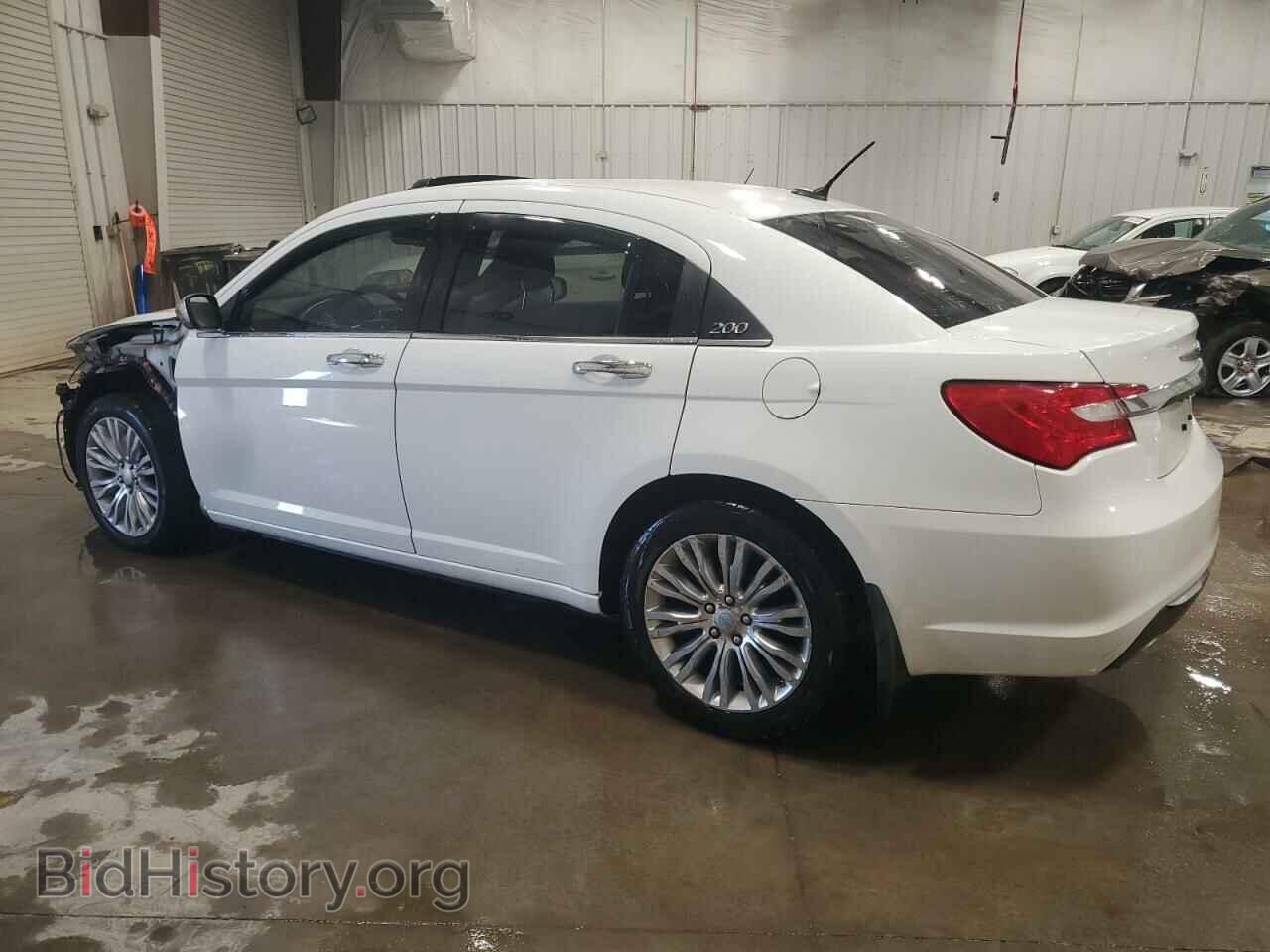 2012 CHRYSLER 200 - VIN: 1C3CCBCG5CN264108 - Фото 2