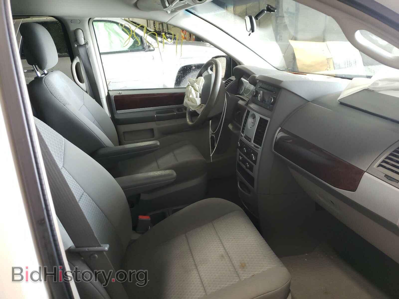 2010 CHRYSLER MINIVAN - VIN: 2A4RR5D19AR441138 - Photo 5